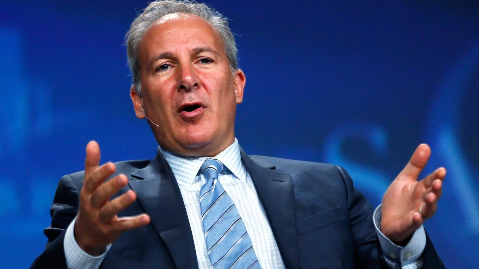 Peter Schiff: Fed Rate Cuts Could Spark Bitcoin Trouble As Gold Rallies. Image: Rick Wilking | Reuters