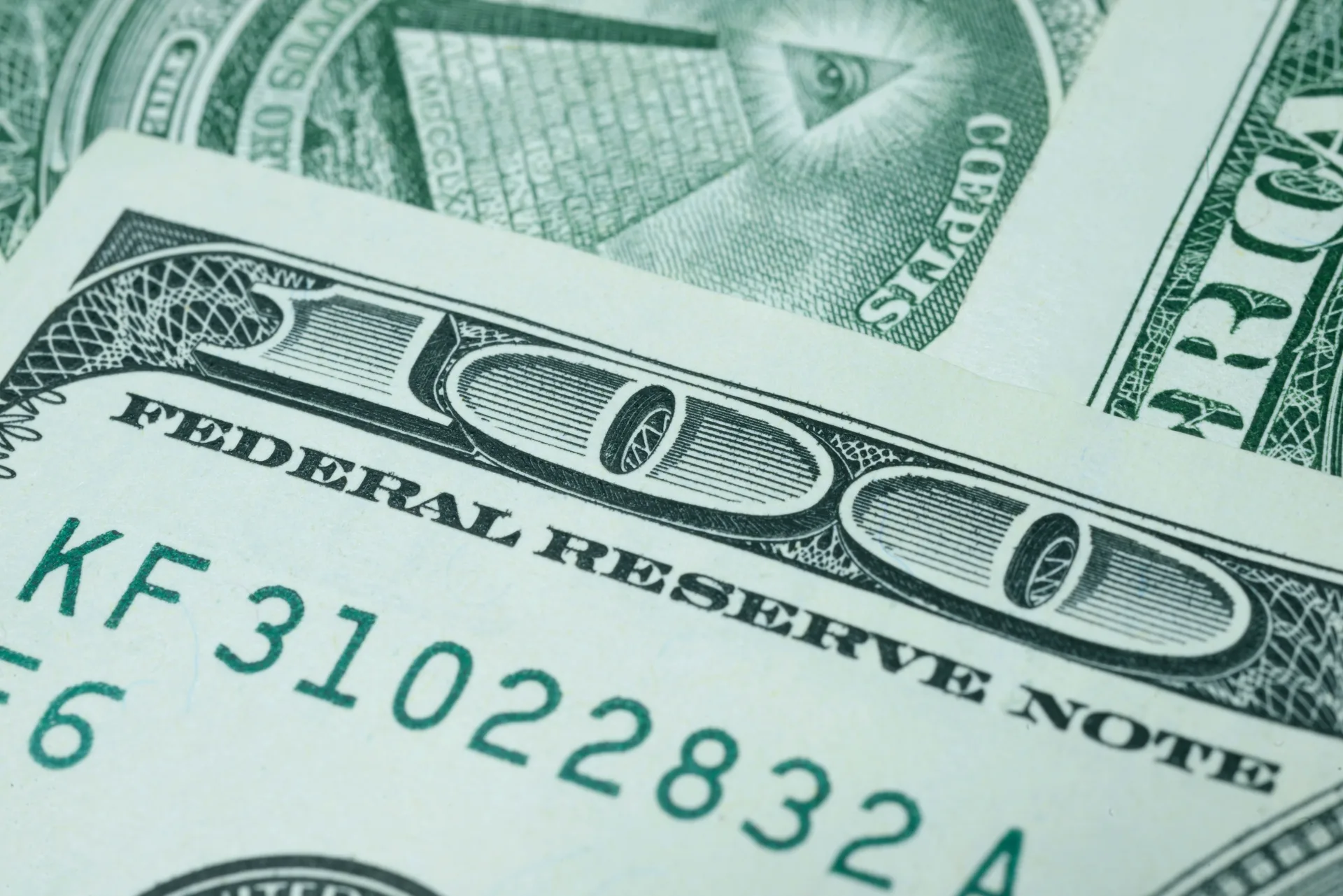 Michael Saylor Warns: On-Chain Proof-of-Reserves Is Risky. Source: Shutterstock
