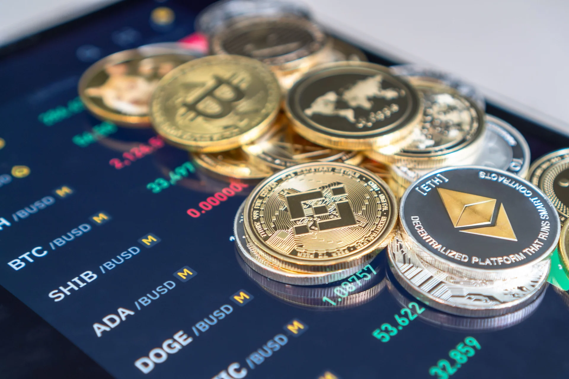 TradFi Giants Pick Solana for On-Chain Asset Tokenization. Source: Shutterstock