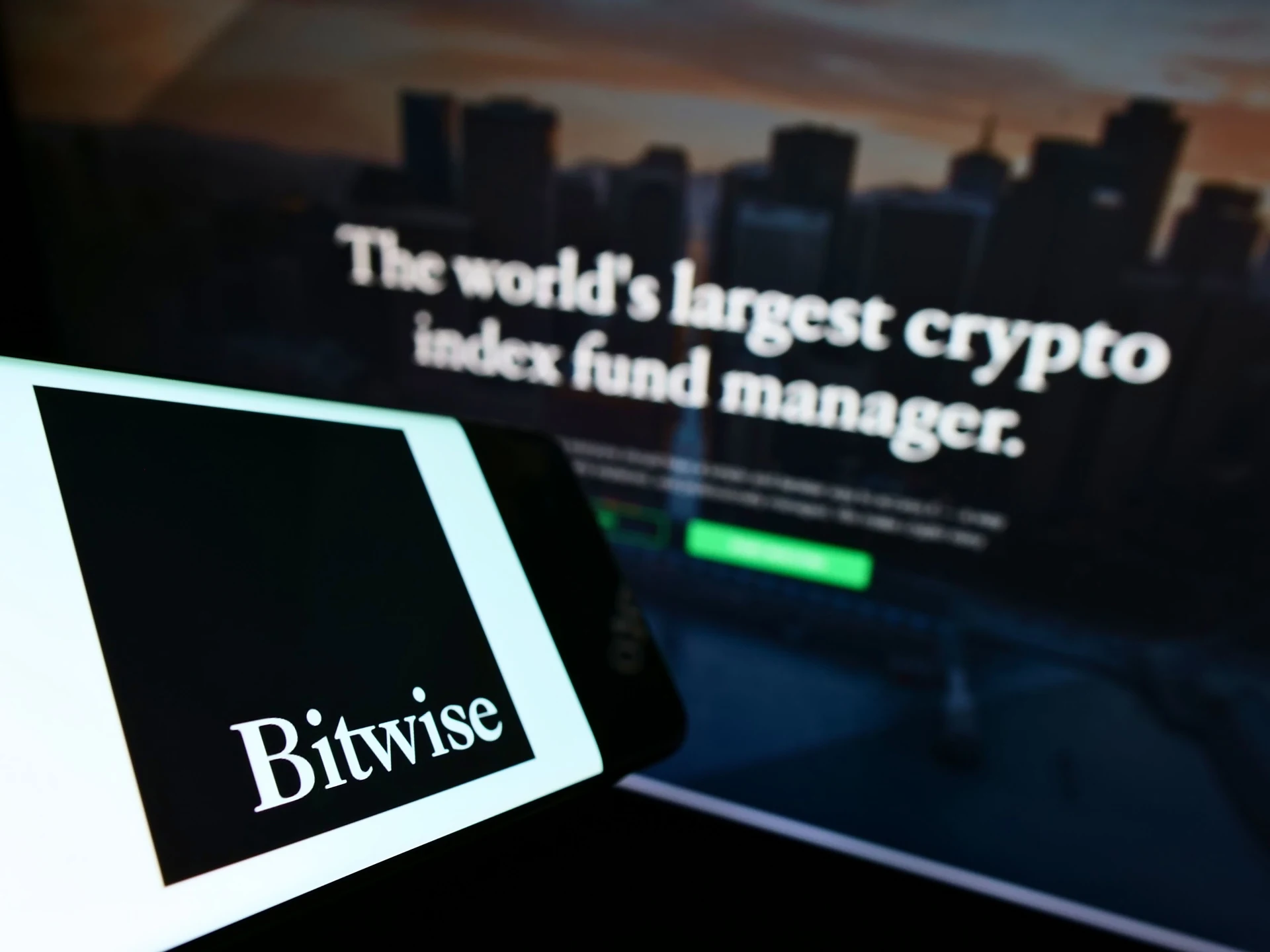 SEC Puts Brakes on Bitwise Crypto ETF Approval Amid Industry Uncertainty. Source: Shutterstock