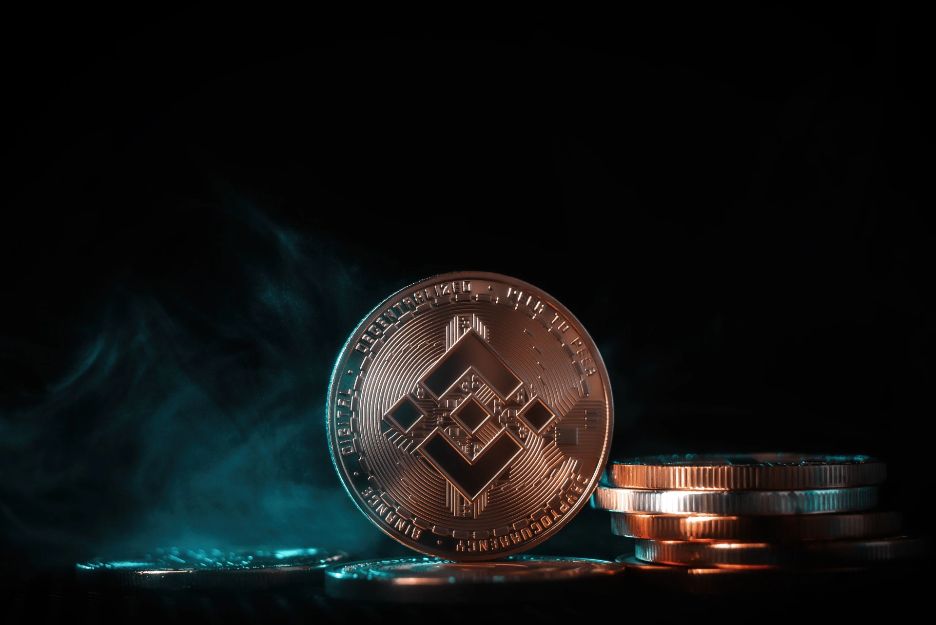 BNB Chain Issues Multi-Sig Migration Alert as $700 Support Becomes Key Line