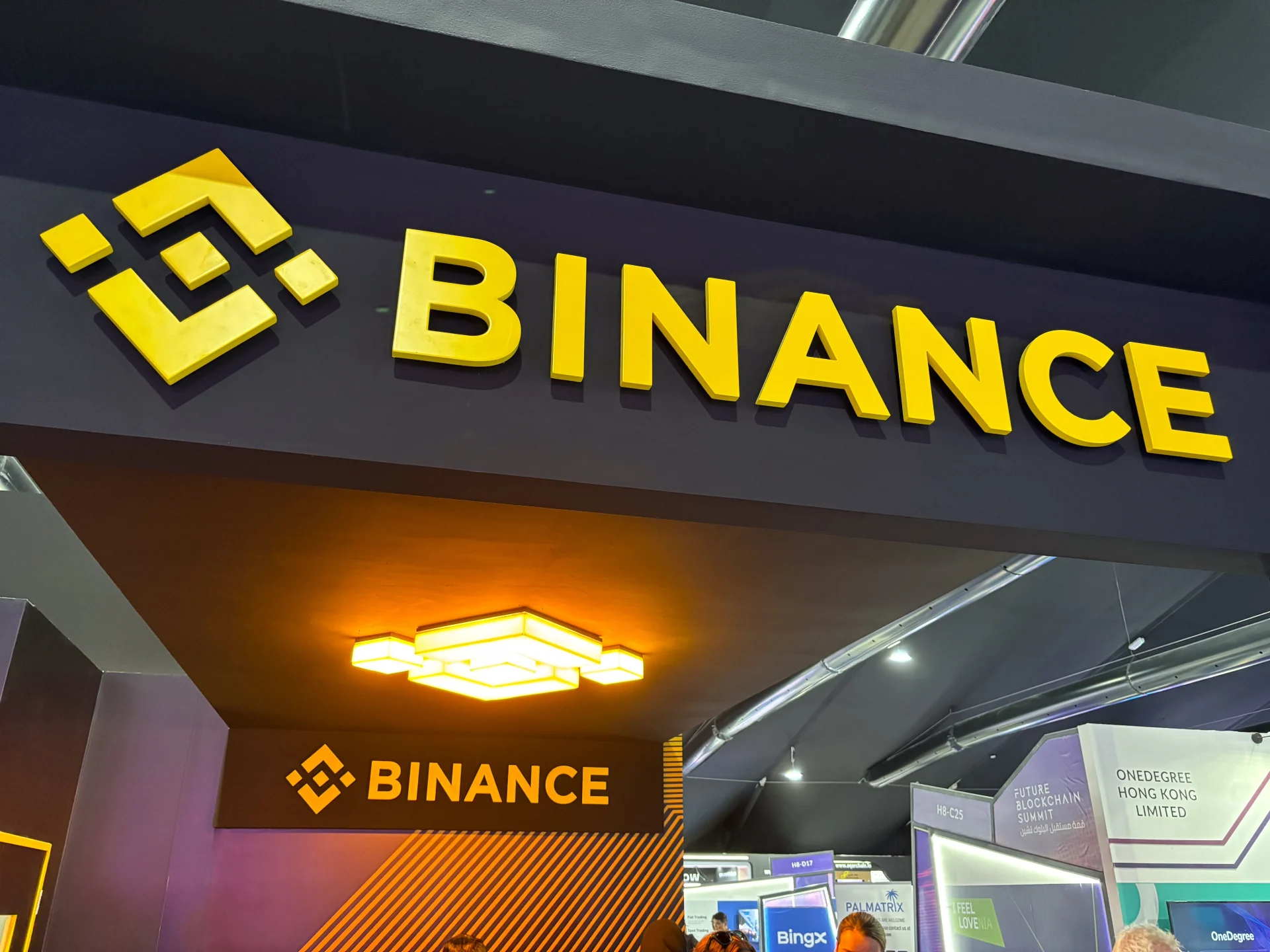 Binance Pay Surges Past 20 Million Merchants as Stablecoins Take Over