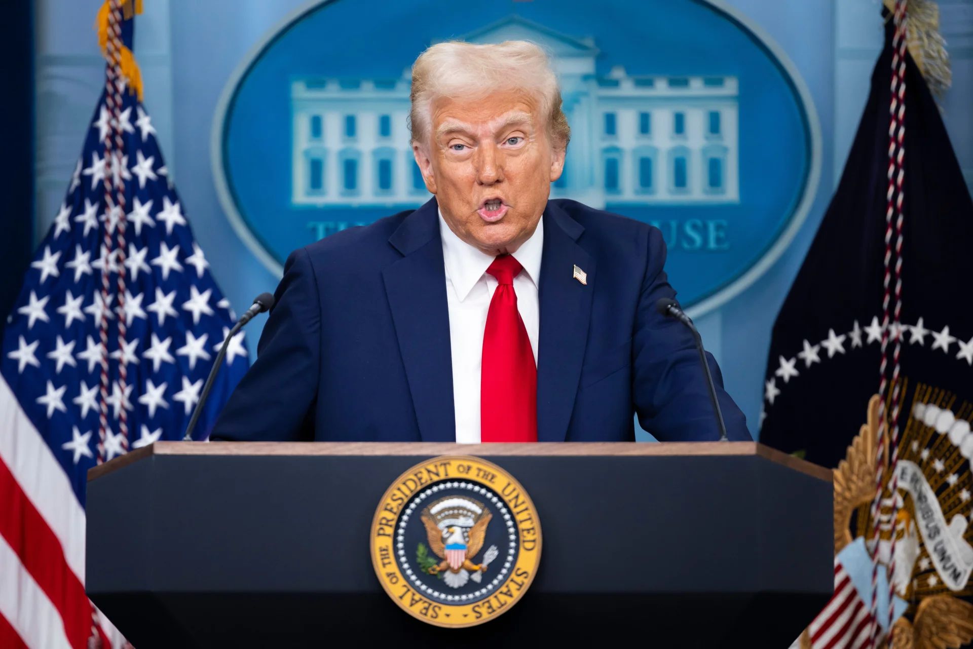 Donald Trump Signs Landmark GENIUS Act, Setting Historic Stablecoin Rules. Source: Shutterstock