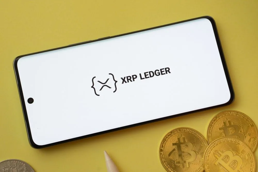 XRP Ledger’s Big Leap: $1B Monthly Stablecoin Volume Meets a Coiled XRP. Source: Shutterstock
