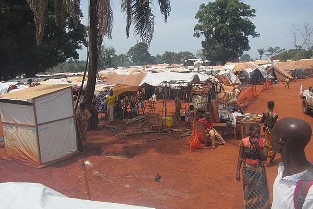 Refugees camp in Bria, Central African Republic. Image: VOA/Freeman Sipila