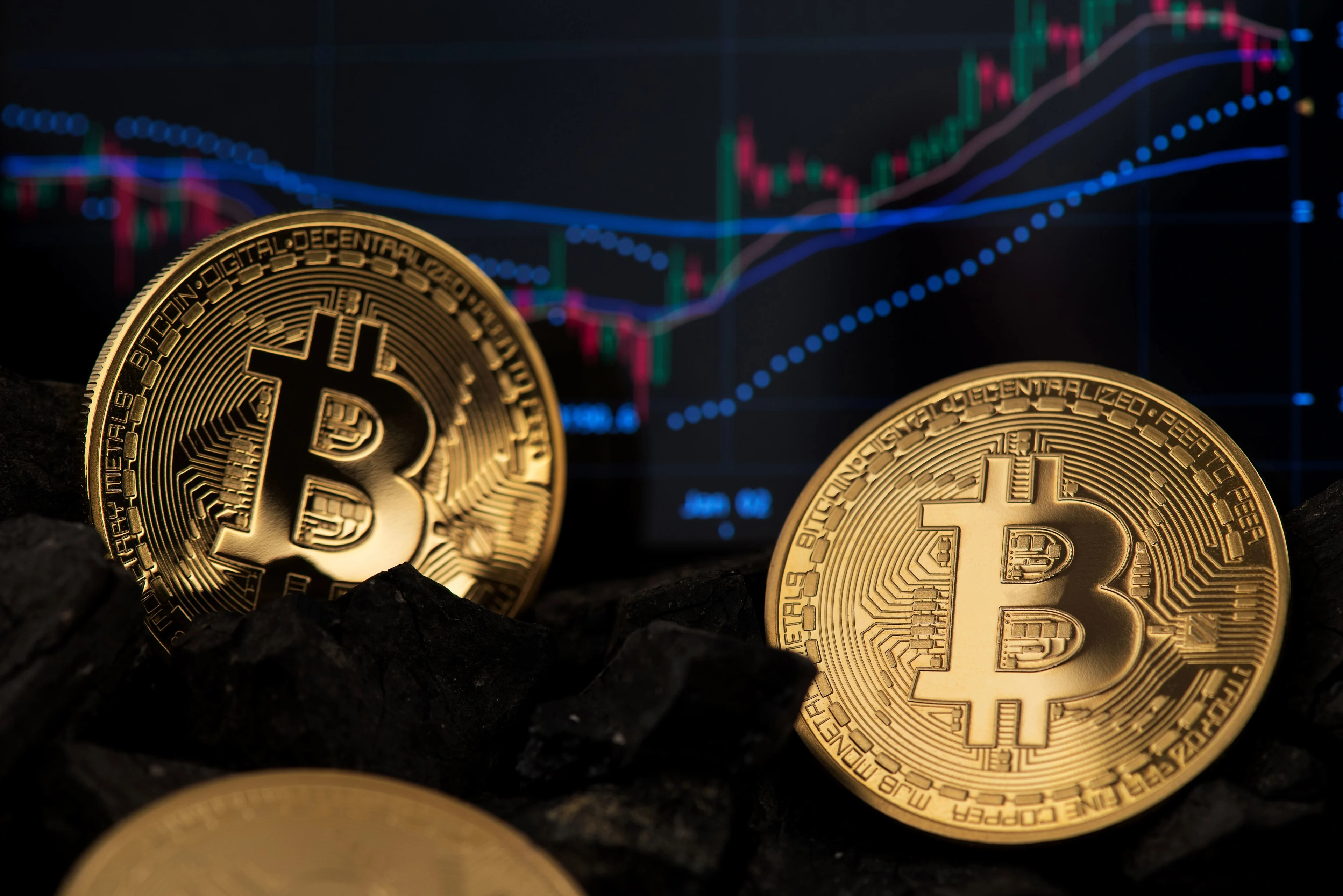 Betting on Efficiency: How Bitcoin Miners Adapt. Source: Shutterstock