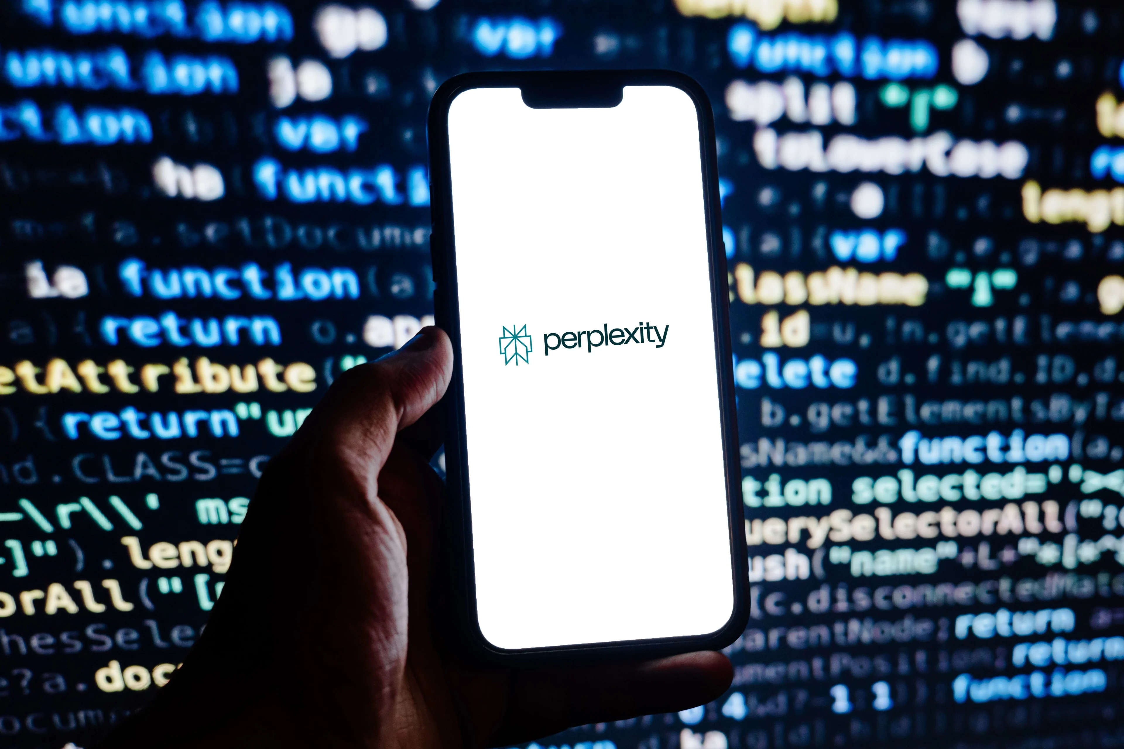 Perplexity AI Raises $100M at $18B Valuation, Targets India Growth. Source: Shutterstock