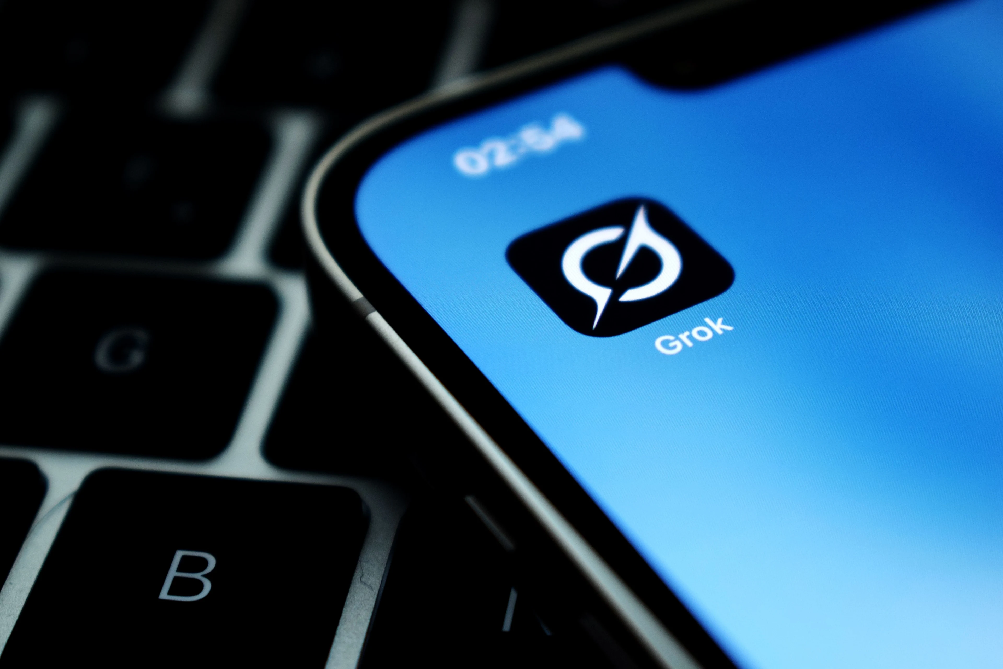Users Catch Grok 'Consulting' with Musk. Source: Shutterstock