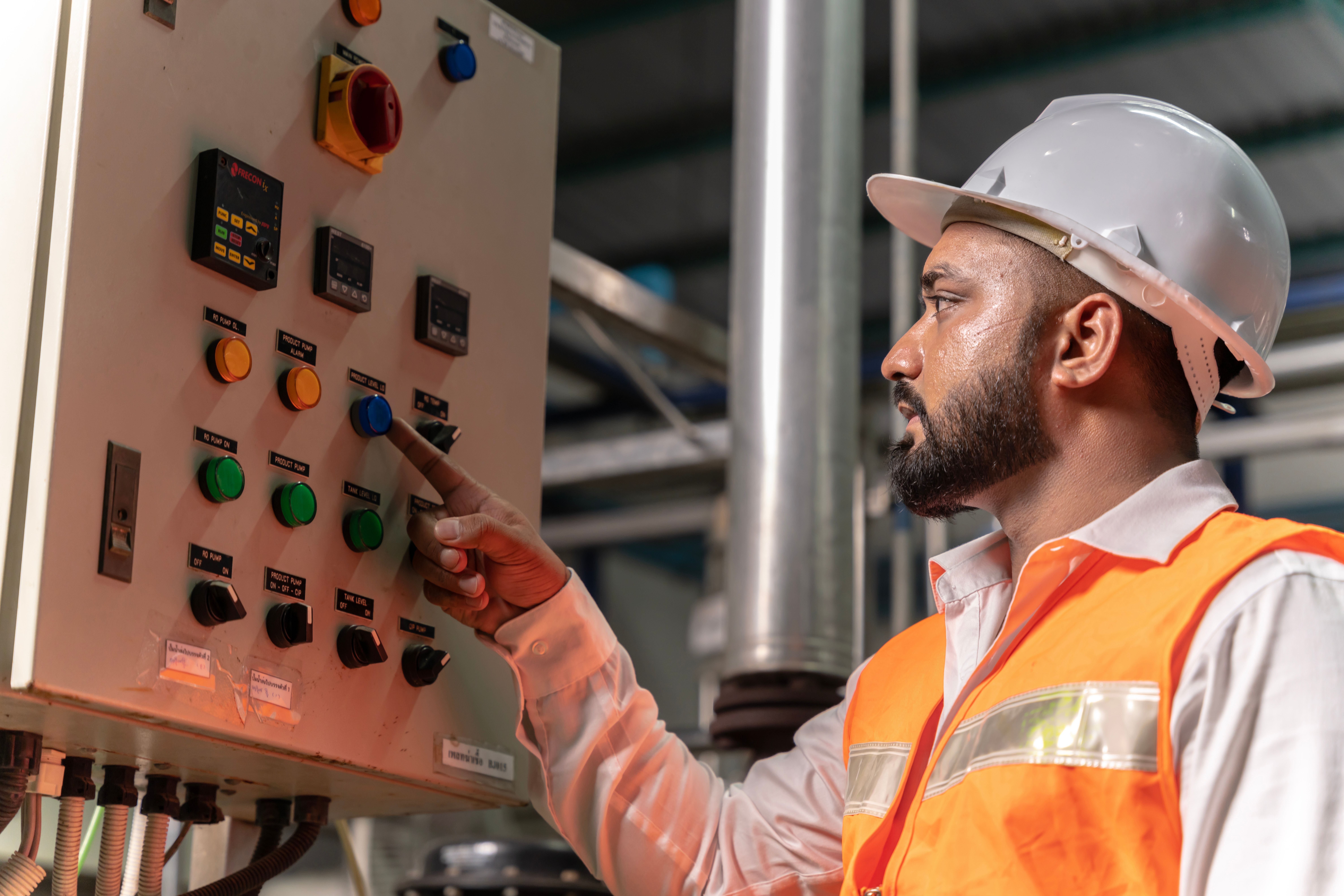 Pakistan Assigns 2 GW Power to Crypto and AI Centers
