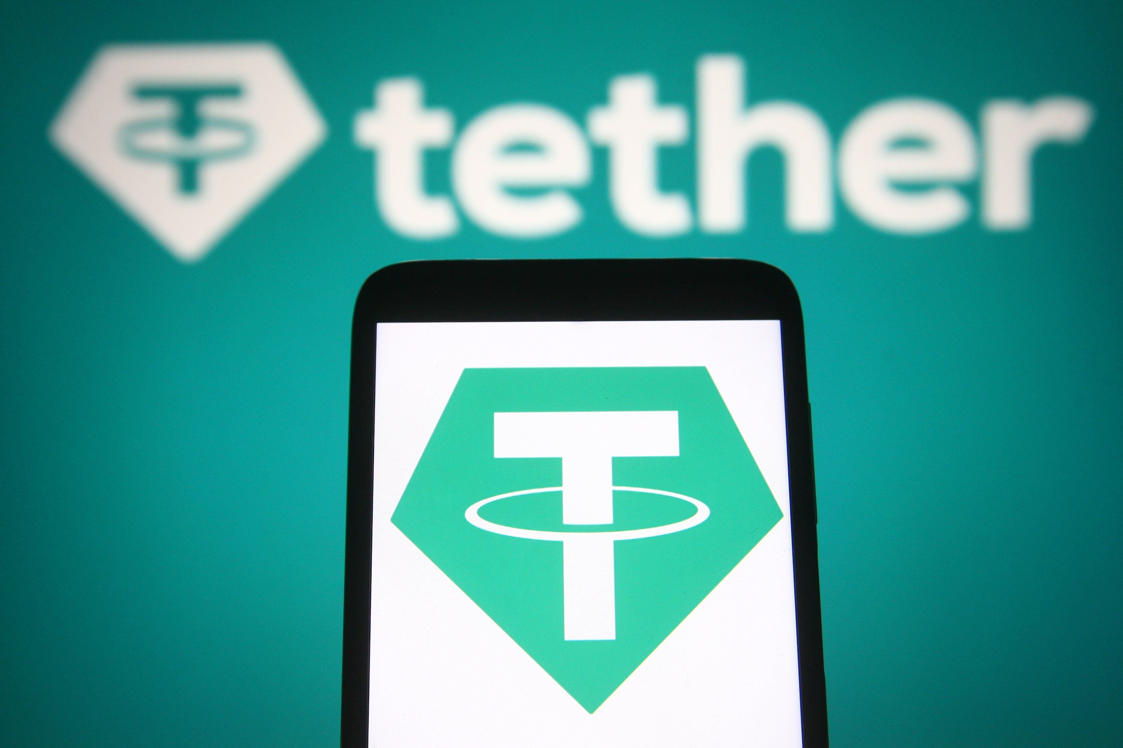 Tether Backs $2.7B BTC Transfer and Launches Gold Token Across Chains
