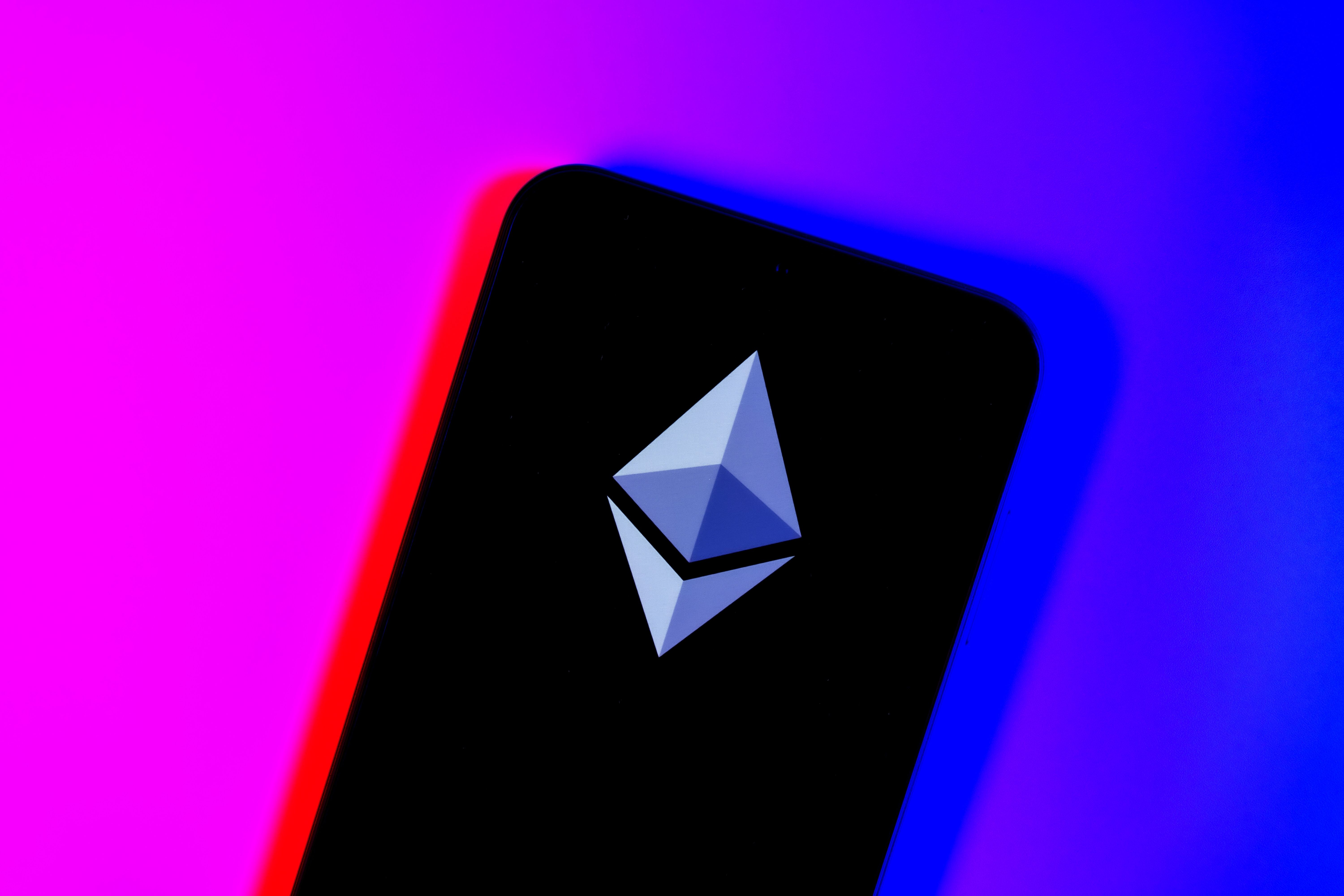 Ethereum Foundation Tightens Treasury Controls as WisdomTree Fund Hits $300M