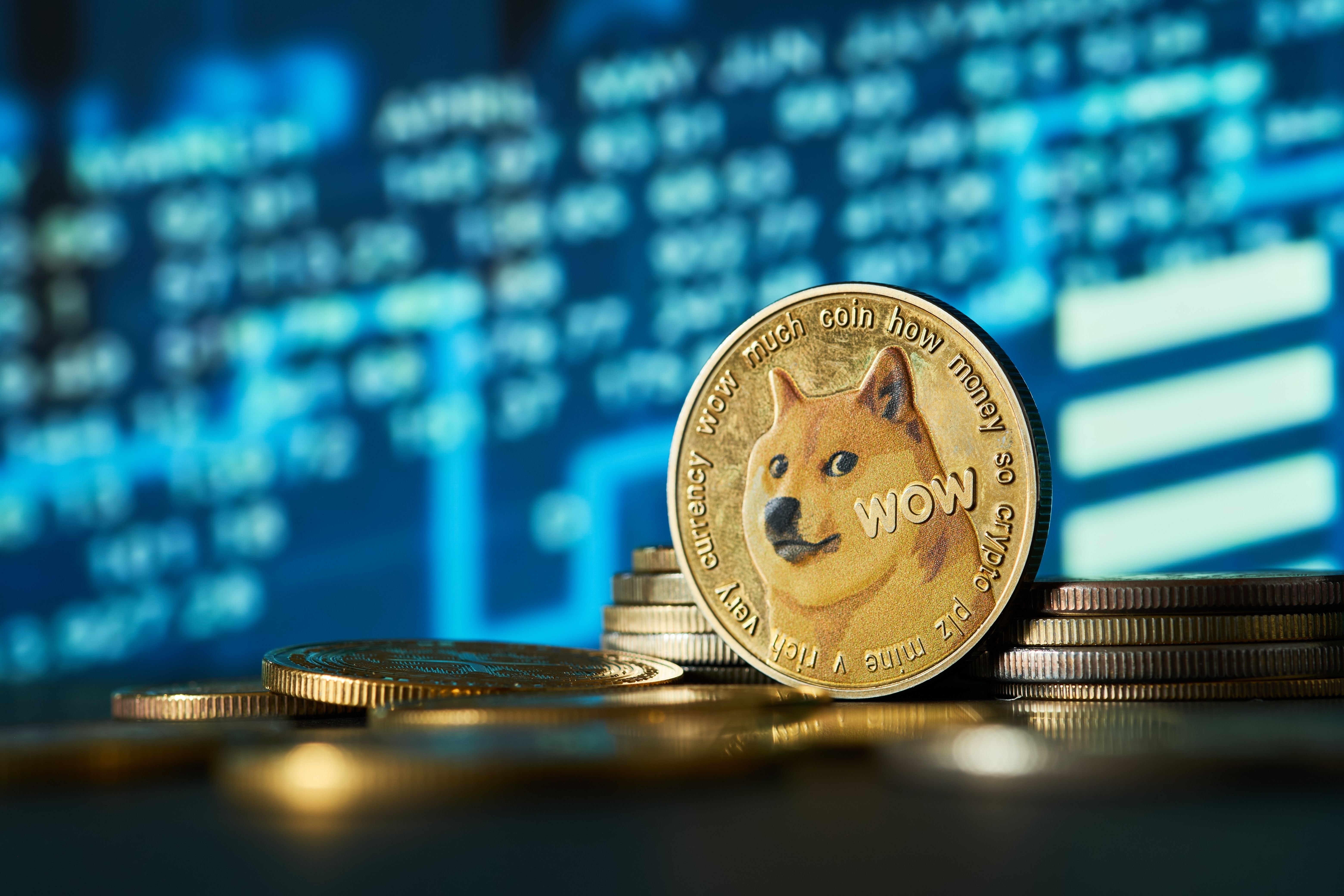 Dogecoin Bounces 12% After Weekend Crash but Faces Resistance