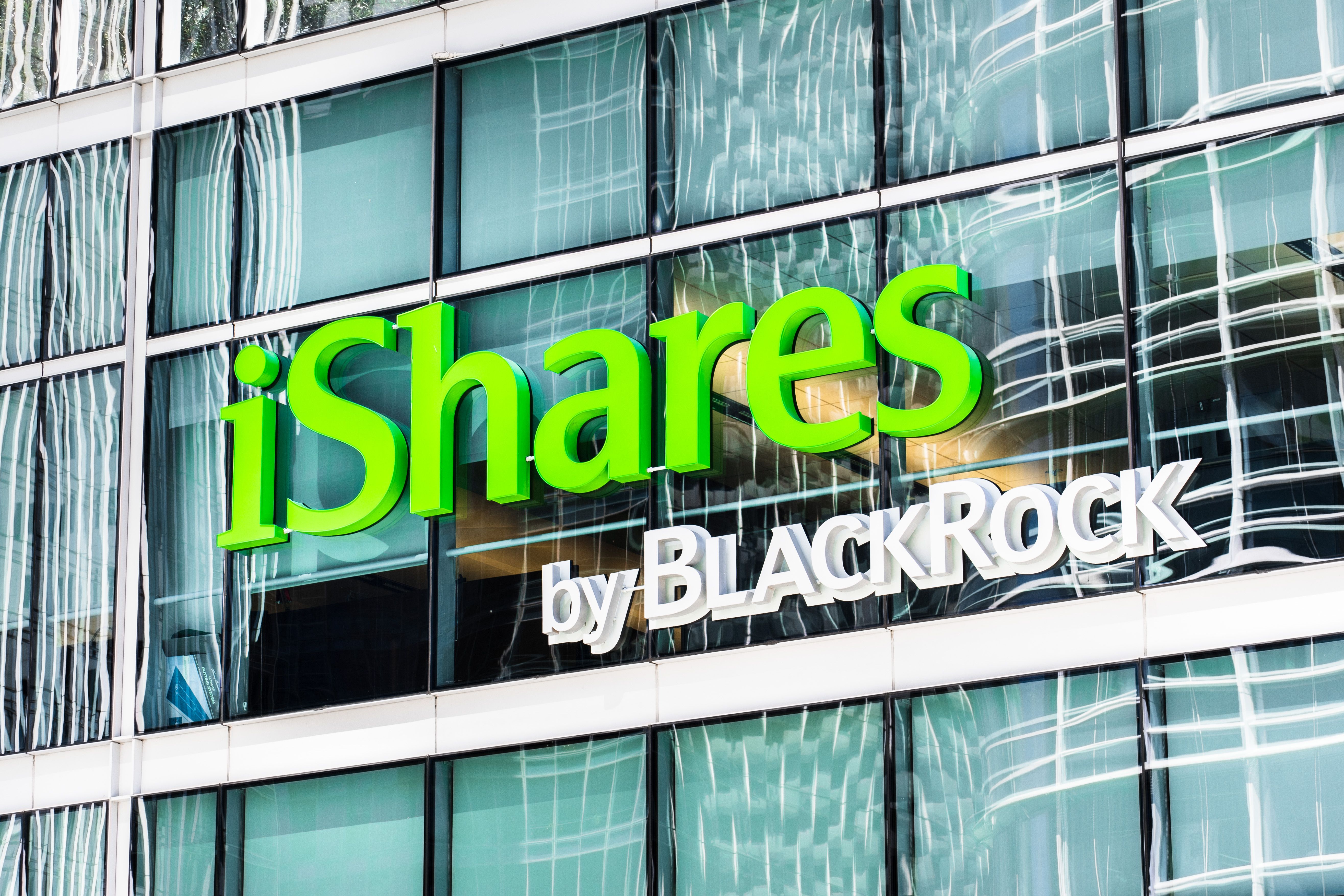 XRP ETF on the Horizon? BlackRock’s Possible Move Explained
