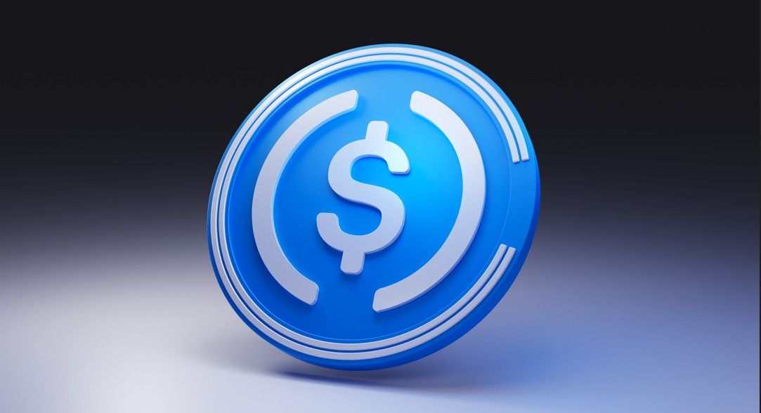 Circle Seeks Bank Charter as JPMorgan Flags Valuation Concerns