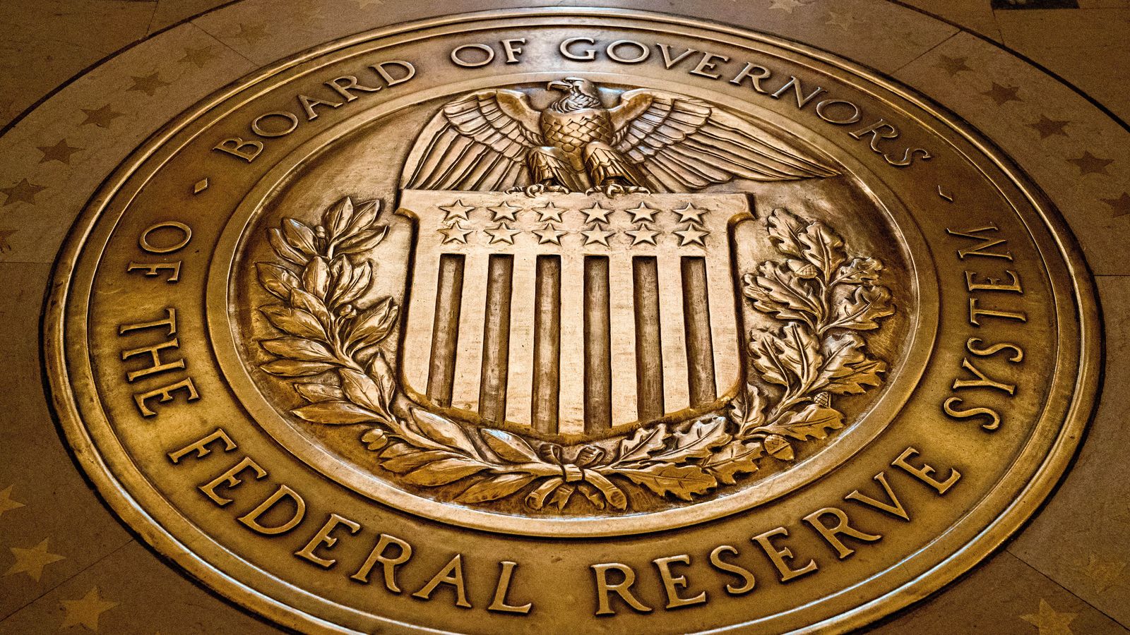 What Tom Lee Sees as the Biggest Winners If the Fed Cuts Rates This September