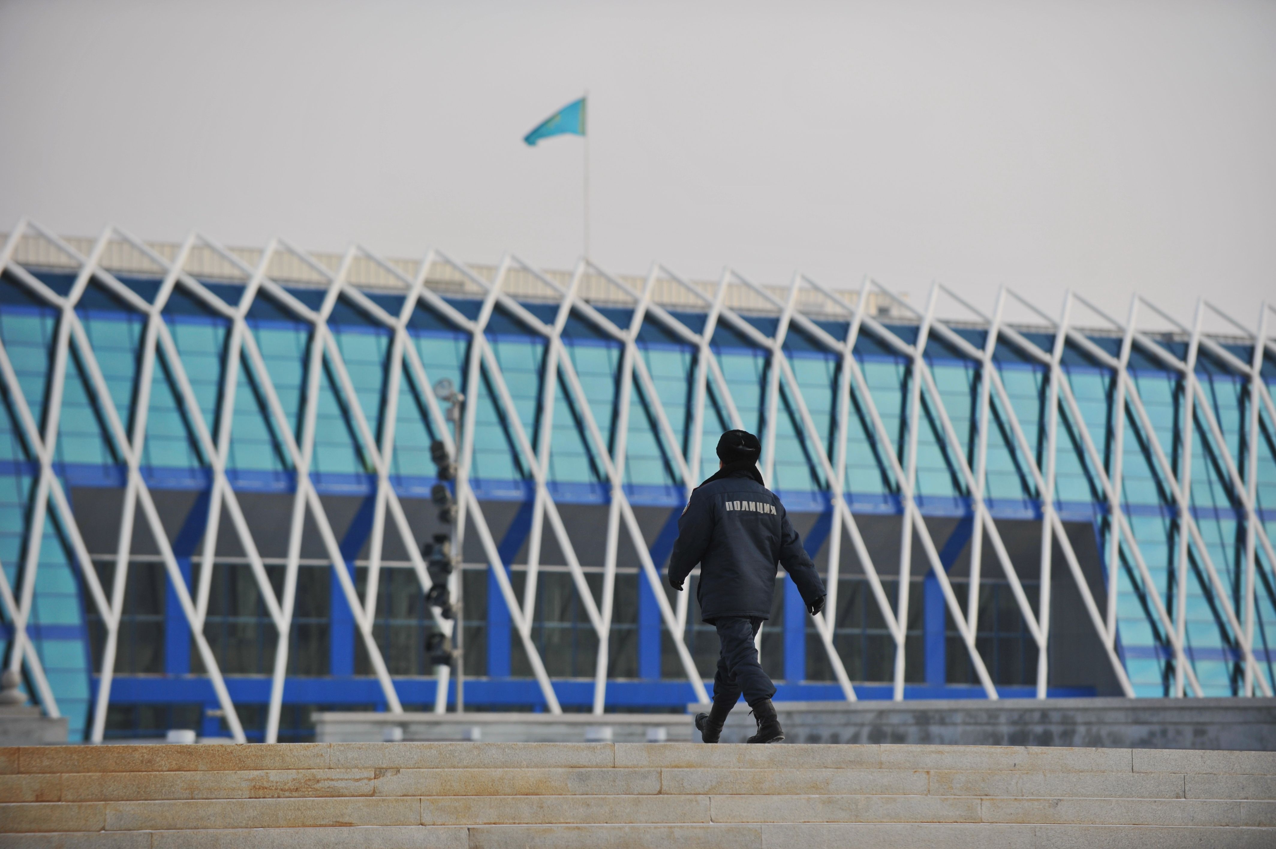 Kazakhstan Takes Down RAKS Exchange and Strikes $224 Million Darknet Money