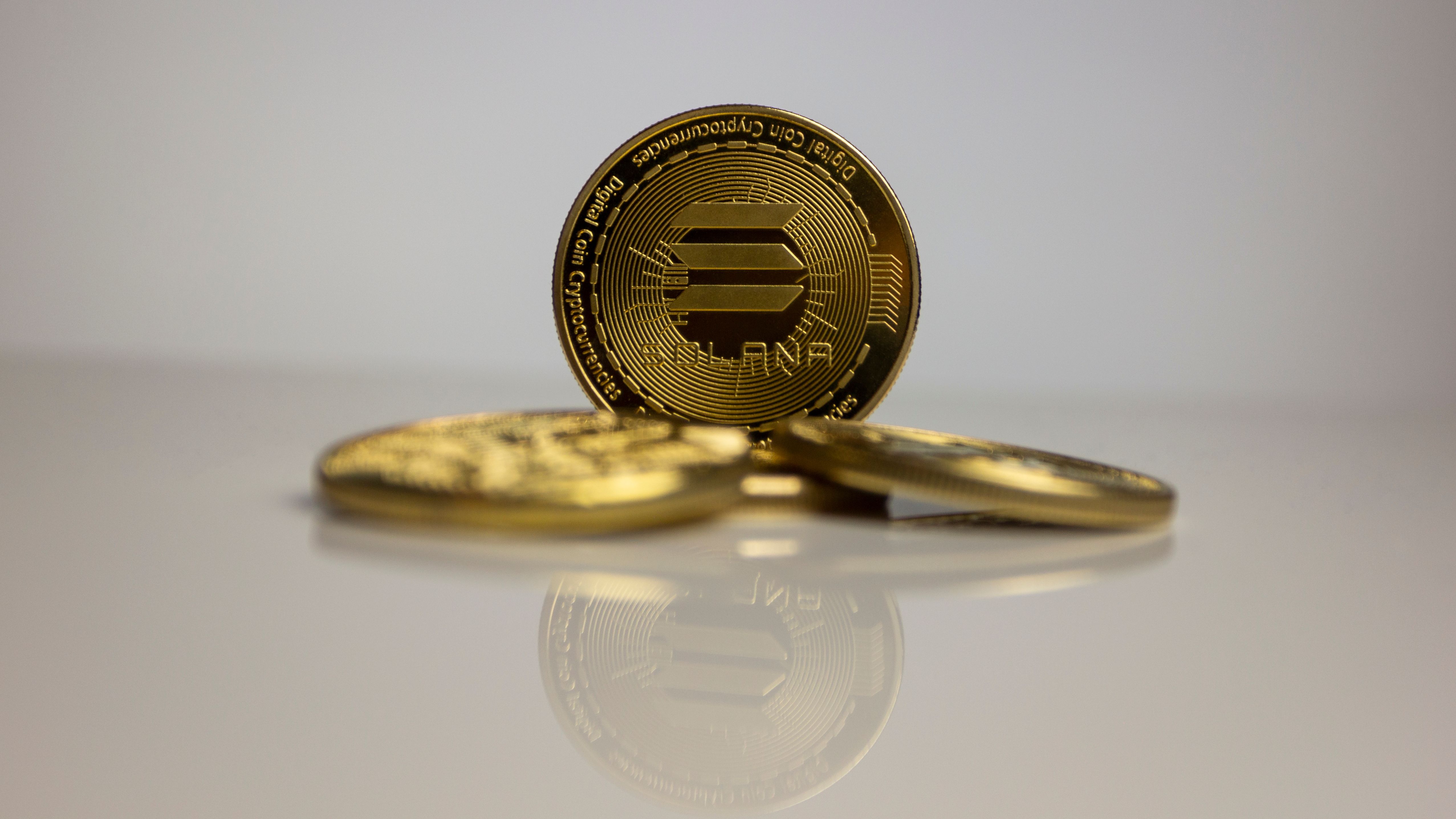 Solana Whales Move $448M as Crypto.com Teams With SOL Strategies