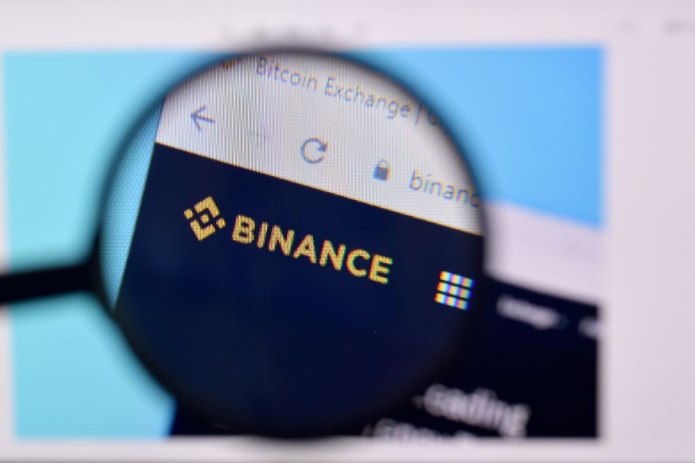 XRP Liquidity Squeeze? Binance Reserves Crash to 2.74B