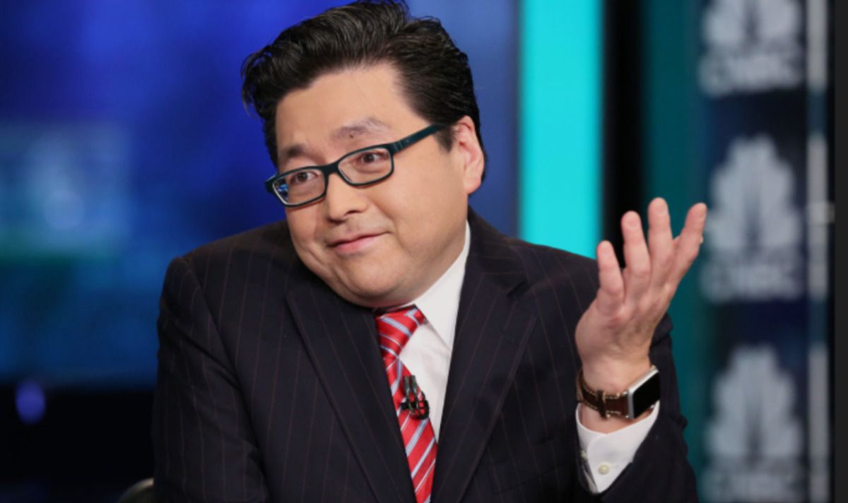 Tom Lee Warns of Painful 2026 Market Drop Before Year-End Rally