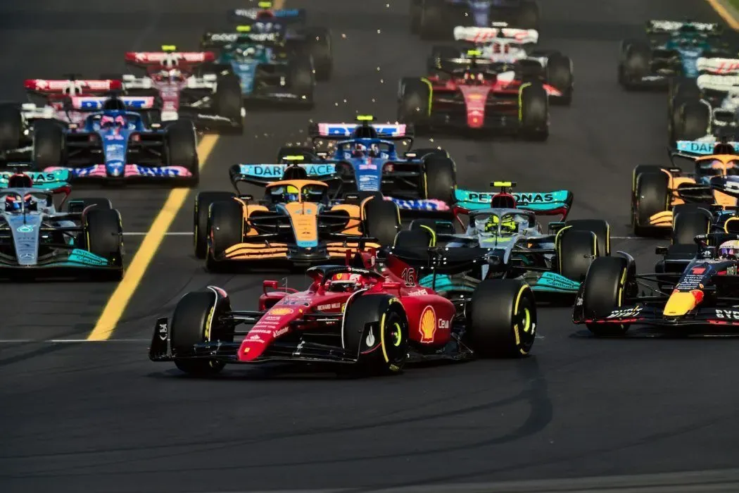 McLaren Sets Foot into Web3 with Hedera Partnership to Revolutionize Fan Experience