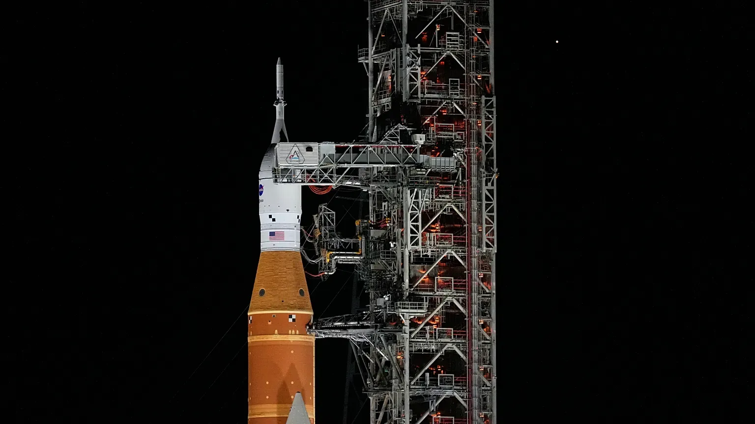 Artemis II Delay Meets Rising SpaceX $1.5 Trillion IPO Valuation