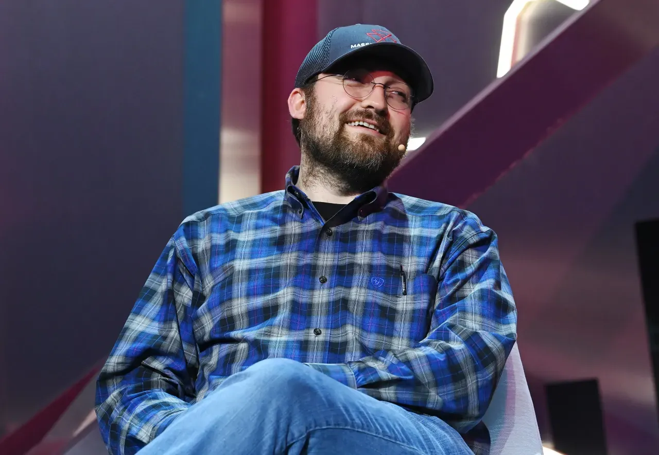 $3B Wiped from Net Worth: CZ & Cardano Founder Slammed by Market Crash