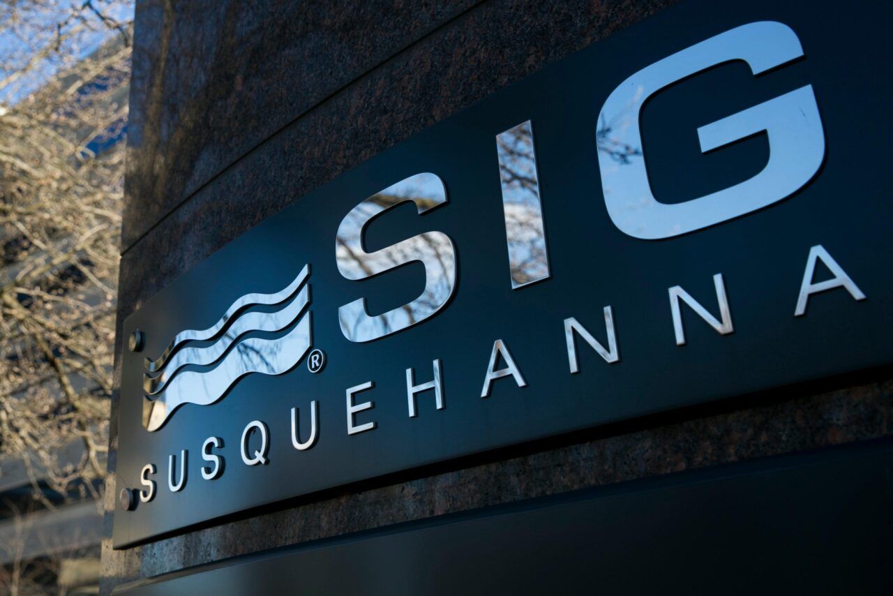 Susquehanna-Backed Crypto Lender Freezes Assets as Bitcoin Drops 48%