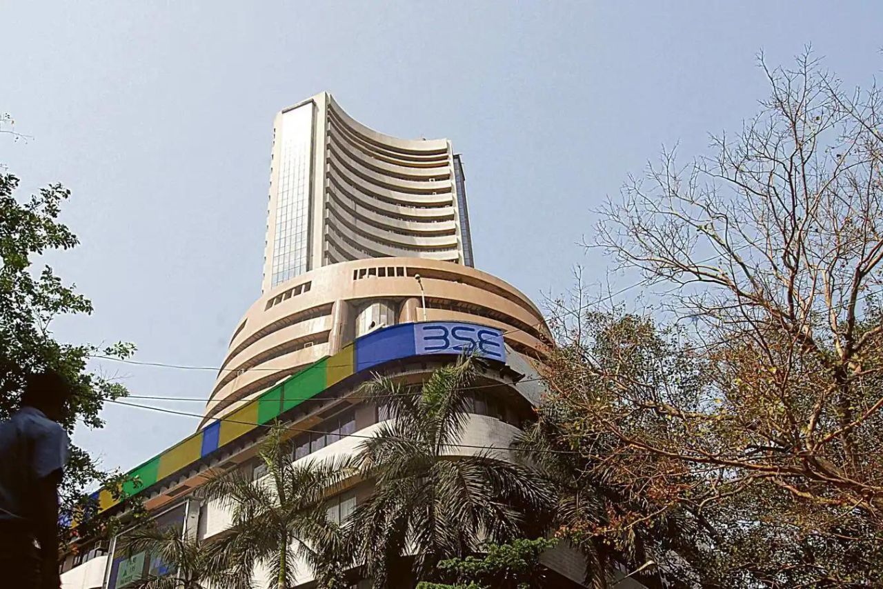 Godfrey Phillips Share Price Up by 21% in 5 Days Amid Cigarette Price Hike