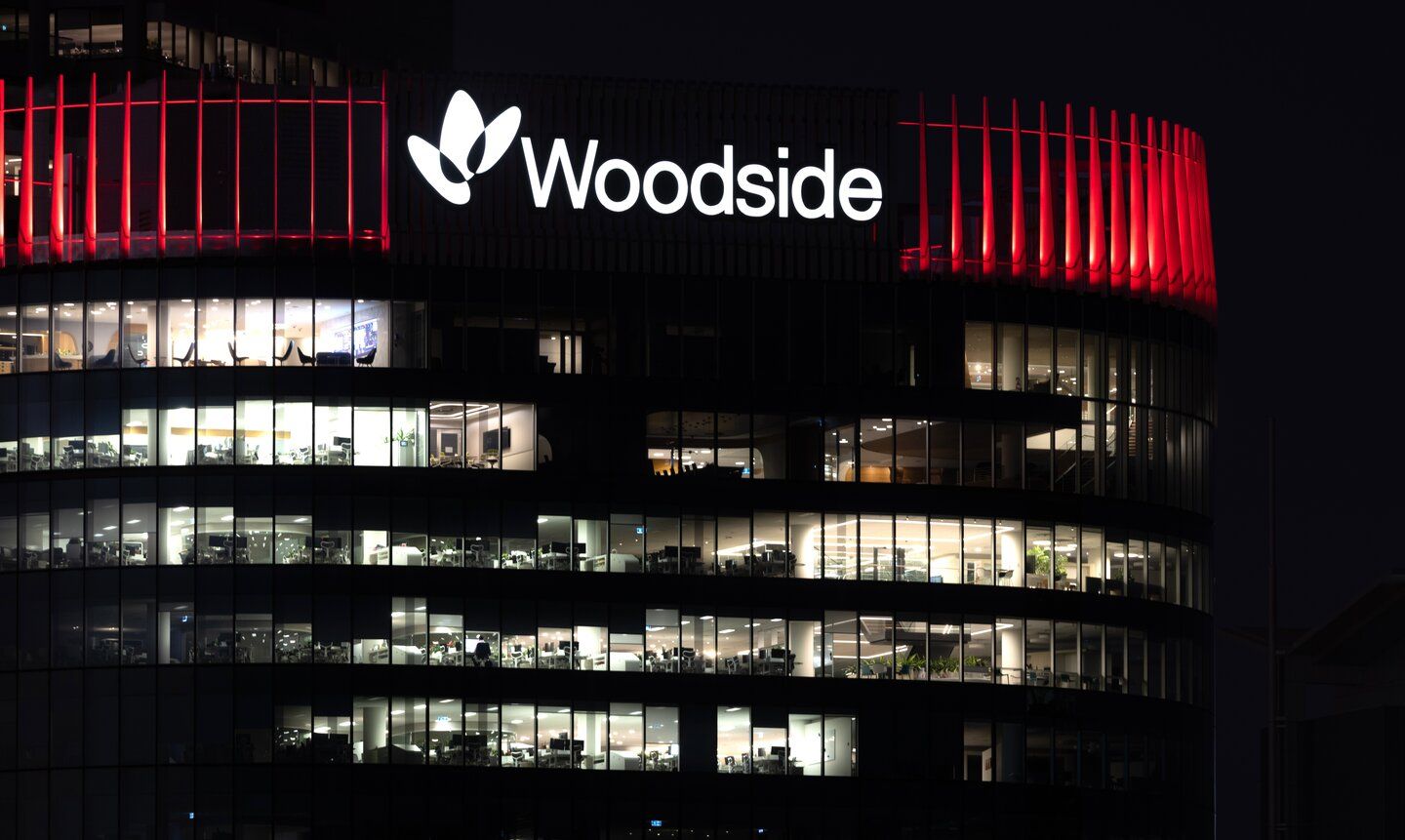 Woodside Energy (ASX:WDS) Stock Price Up as Hormuz Strait Blockade Sparks Oil Market Fear