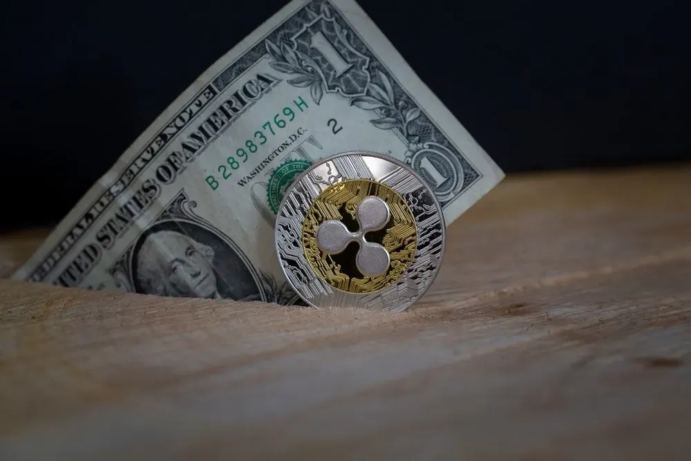 Cardano Founder Sparks Debate, Claiming XRP Holders Don’t Own Other Ripple Assets 
