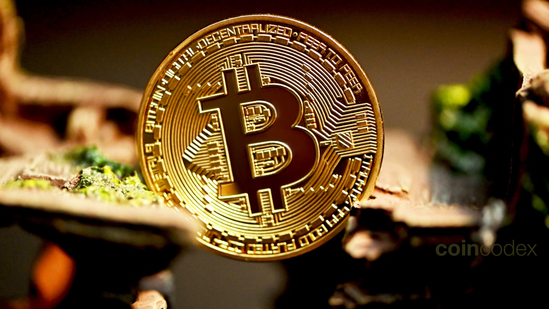Bitcoin Price Prediction: BTC Caught Between $72K and $76K as Leverage Builds
