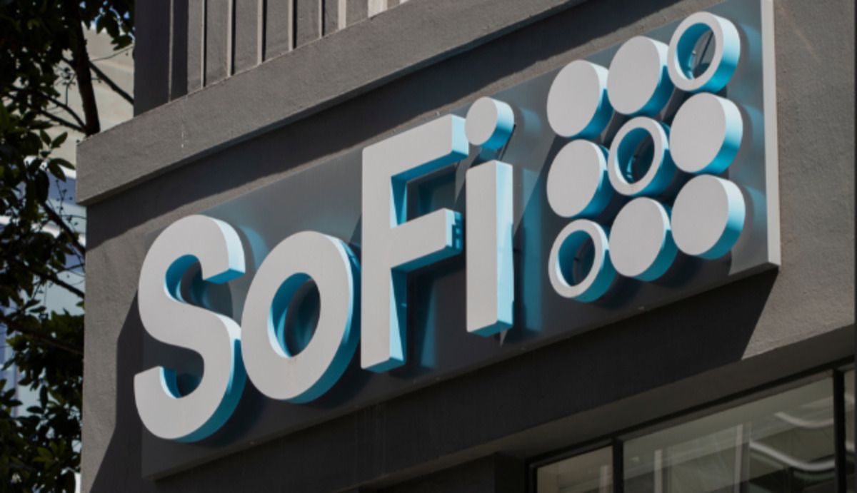 SoFi Stock Falls 6% Despite $1.2B Revenue and Earnings Beat